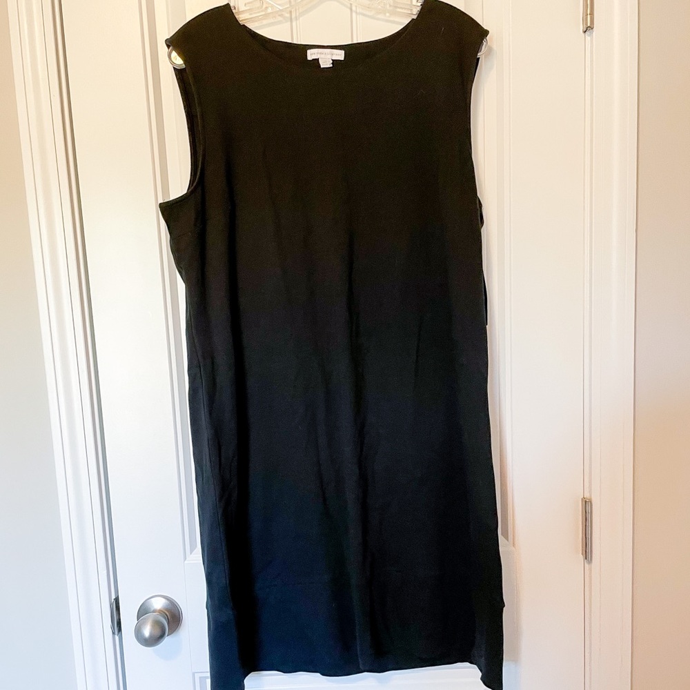 NY & Co. sleeveless shift dress!